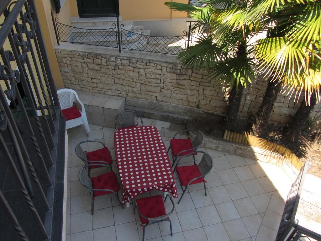 Holiday House Sara Οπατία Δωμάτιο φωτογραφία