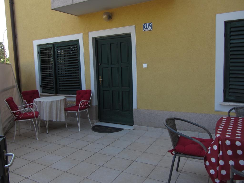 Holiday House Sara Οπατία Δωμάτιο φωτογραφία