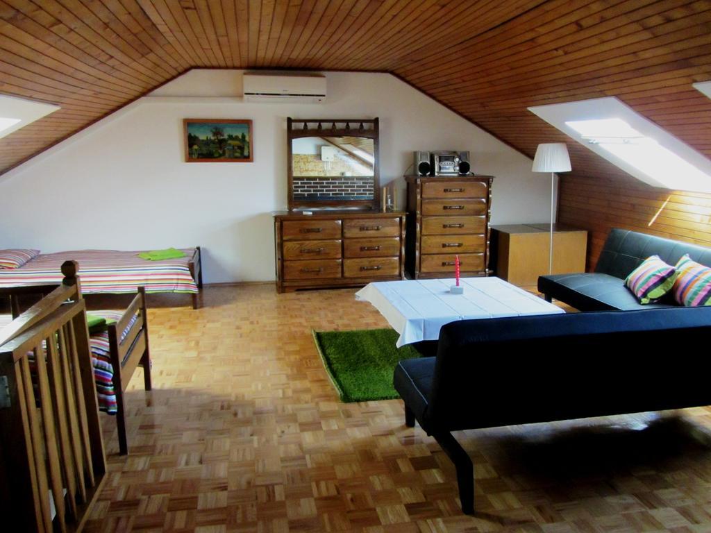 Holiday House Sara Οπατία Δωμάτιο φωτογραφία