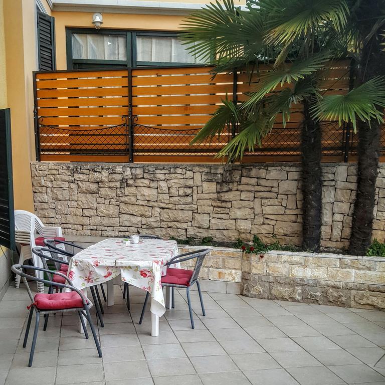 Holiday House Sara Οπατία Εξωτερικό φωτογραφία