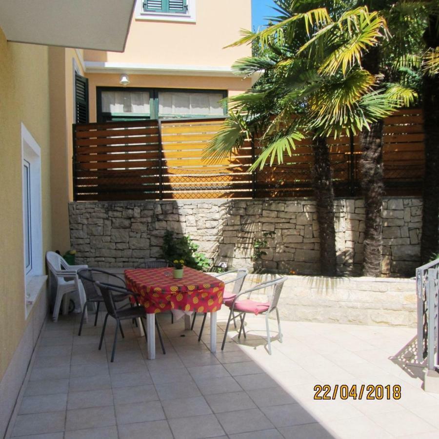 Holiday House Sara Οπατία Εξωτερικό φωτογραφία